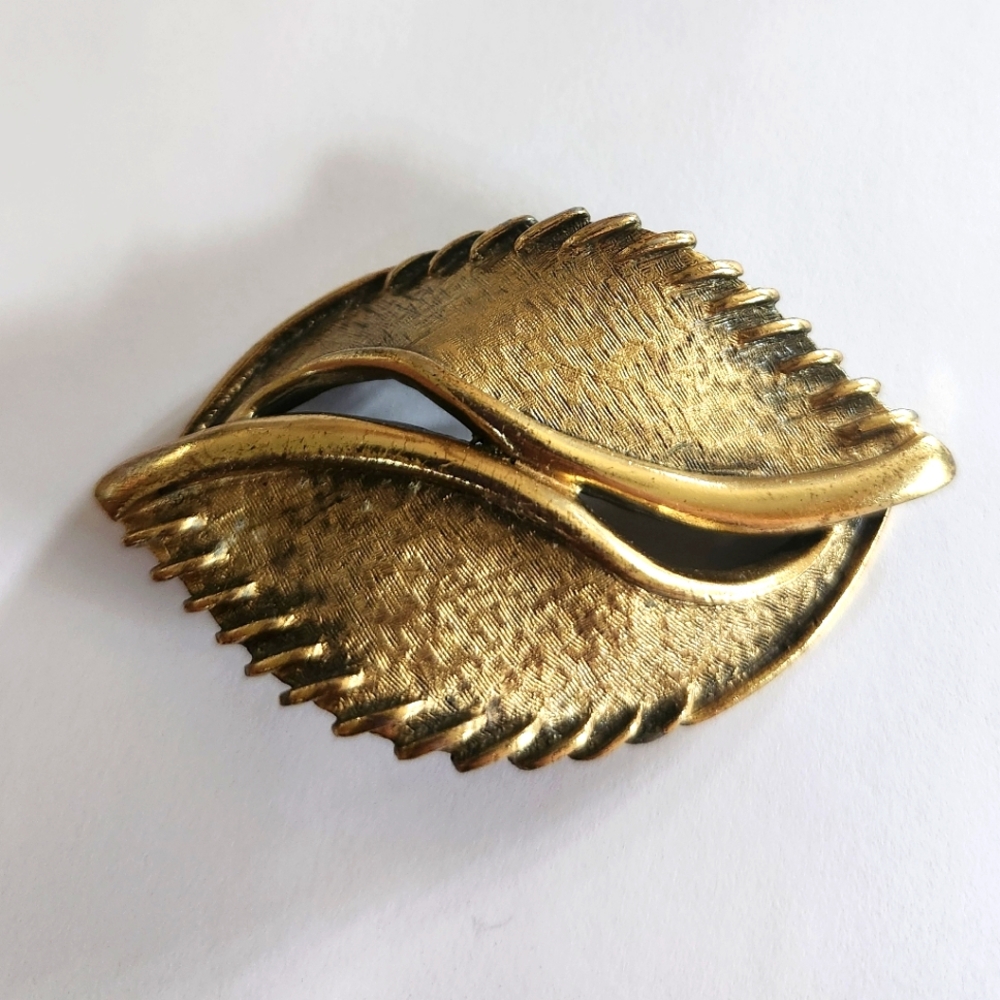 Vtg Tortolani Brushed Gold Tone Modernist Pin Brooch